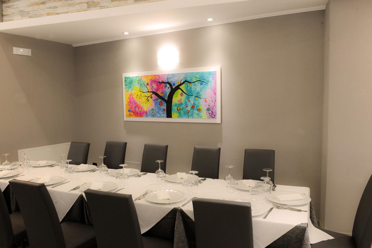 Hotel Duca Di Calabria Серра-Сан-Бруно Экстерьер фото